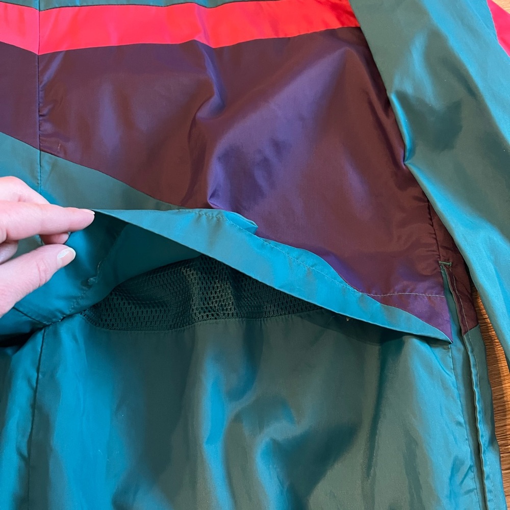 Vintage Reebok Windbreaker - Picture 5 of 5